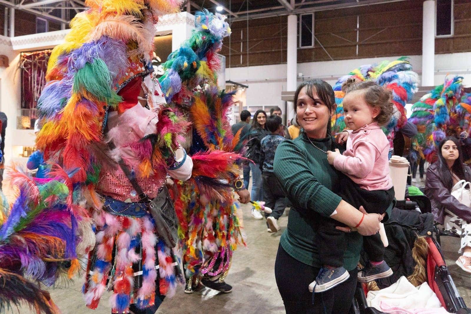 La comparsa Diaguita puso ritmo y color ancestral al Poncho