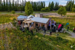 Chos Malal celebró la Vendimia Neuquina con un sunset en la bodega Des De La Torre