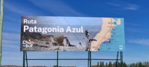 Chubut fortalece la Ruta Patagonia Azul con nueva cartelería turística