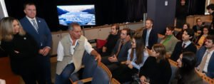 «Políticas y estrategias» para dar a conocer a la Argentina en el exterior, en charla de Scioli ante futuros diplomáticos
