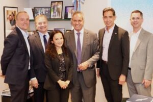 Scioli con directivos de compañías aéreas de Estados Unidos por más conectividad e impulsar el turismo receptivo.