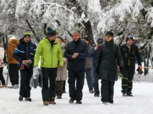 Neuquén: Lago Hermoso inició la temporada con nuevas propuestas y mucha nieve