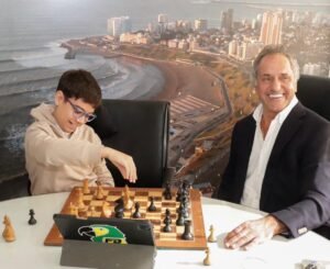 Scioli revalidado en su cargo y proyectando activar el turismo deportivo, con Faustino Oro en agosto