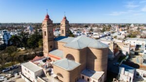 Viedma, la capital patagónica que crece como destino de turismo religioso gracias a Artémides Zatti y la tradición salesiana