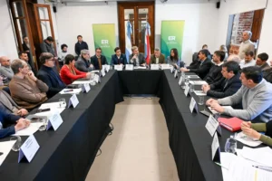 Frigerio anunció subsidios, créditos y baja de Ingresos Brutos para el turismo de Entre Ríos