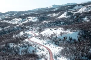 El magnetismo de la Ruta de los Siete Lagos en invierno